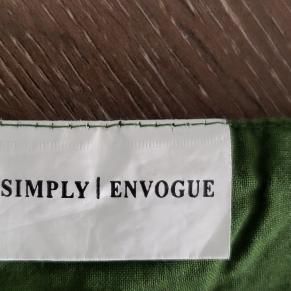 Set Of Four Green Table Placemats - Picture 4 of 4